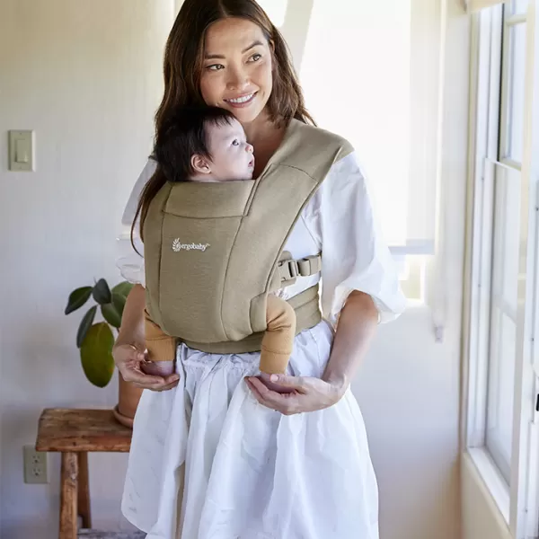 ERGOBABY Nosítko EMBRACE - SOFT AIR MESH